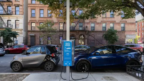 Curbside Charging in Manhattan