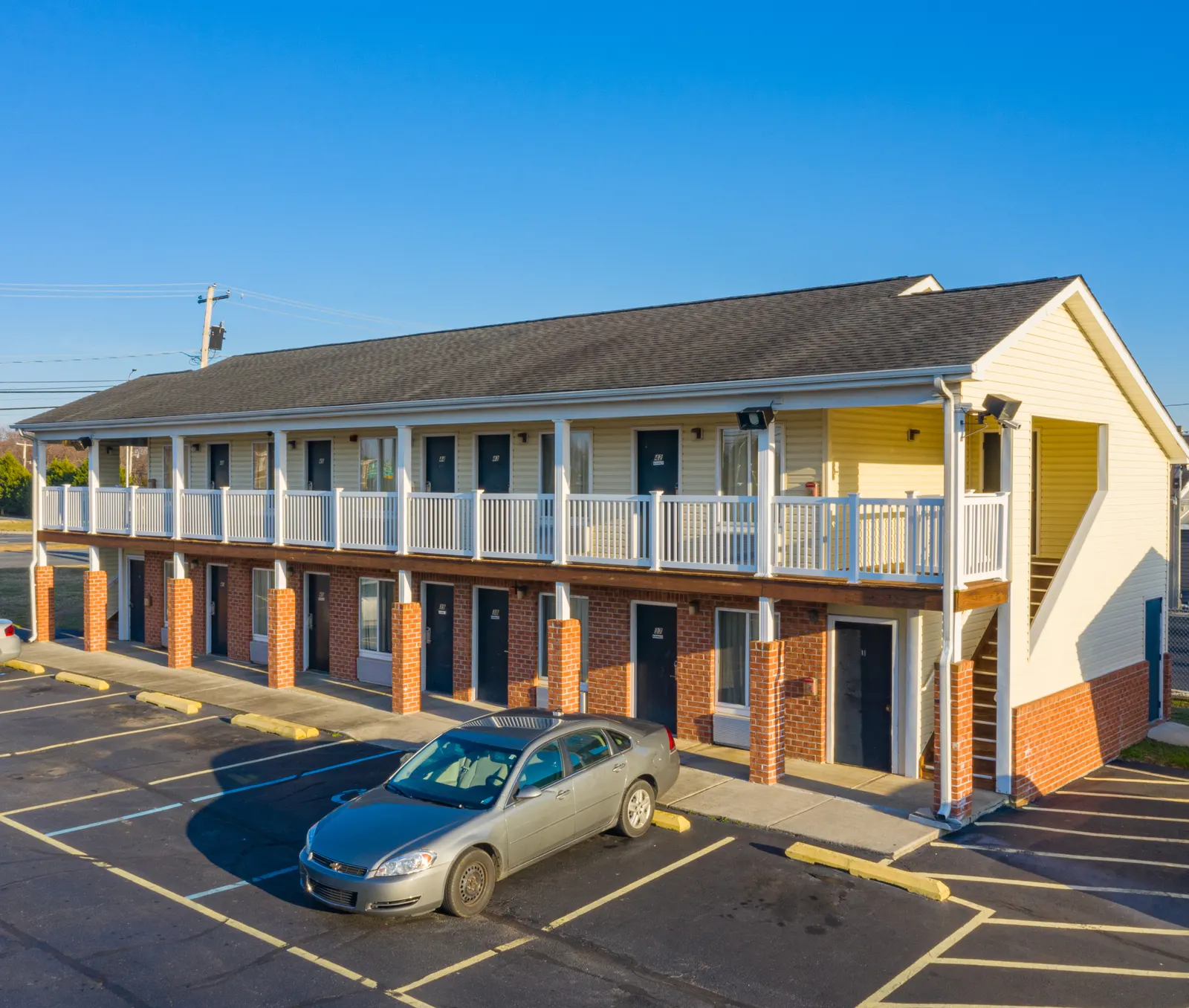 Indepedent Economy Hotel