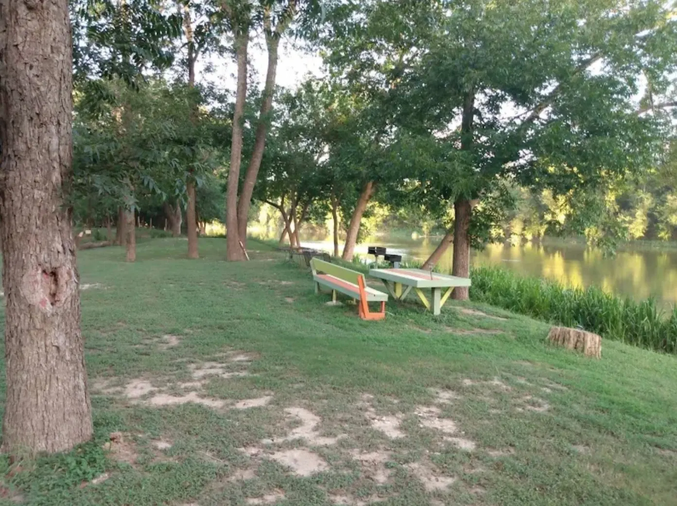 Cover image for the article "Waterfront Campgrounds in Texas: High-Rewards vs. High-Risks"